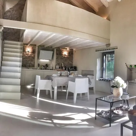 Skyline Retreat Διαμέρισμα Στρέσα